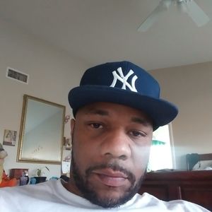 Meet your Posher, Dominic